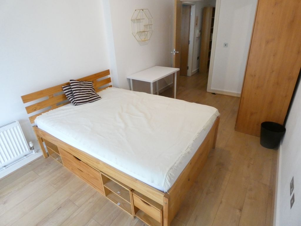 Property photo 3 of 33