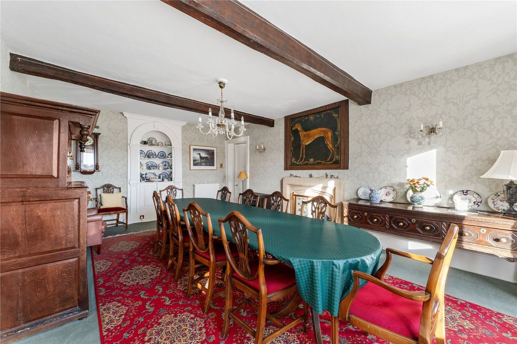 Property photo 3 of 40 Dining Room