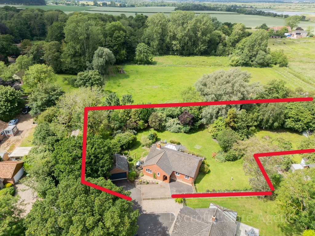 Property photo 2 of 22