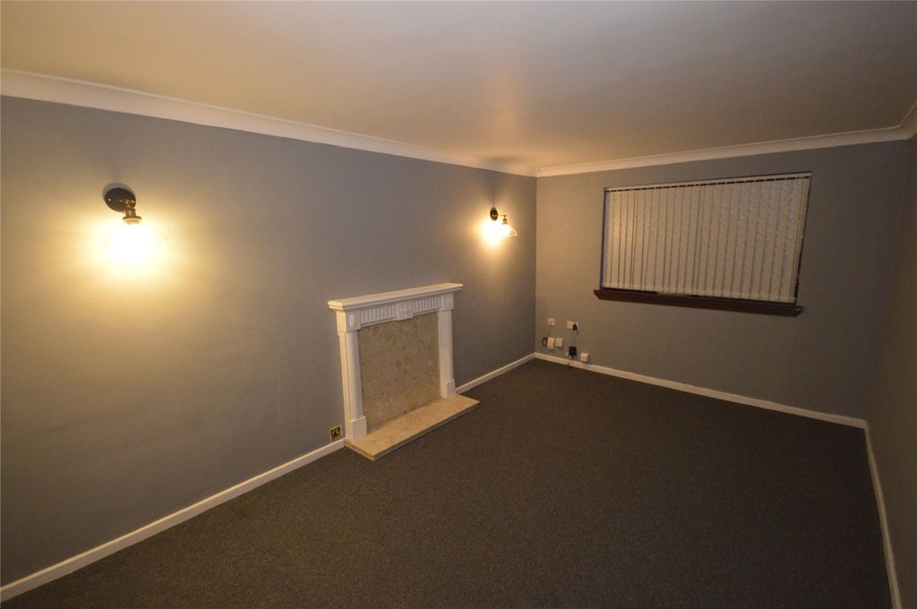 Property photo 2 of 9 Living Room