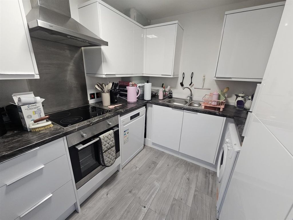 Property photo 1 of 18 486.Jpg