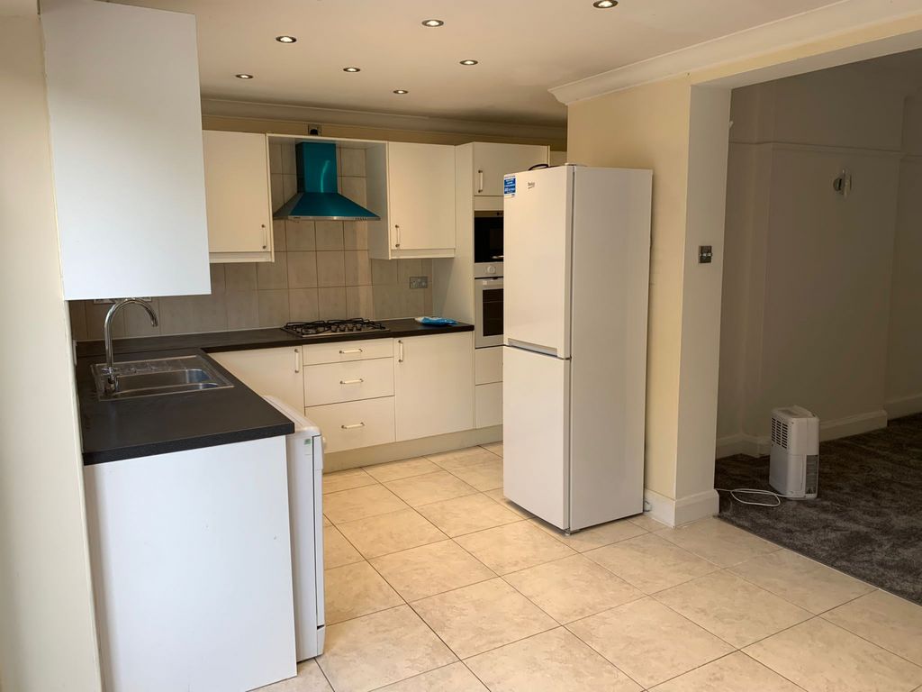 Property photo 3 of 14 Gallery