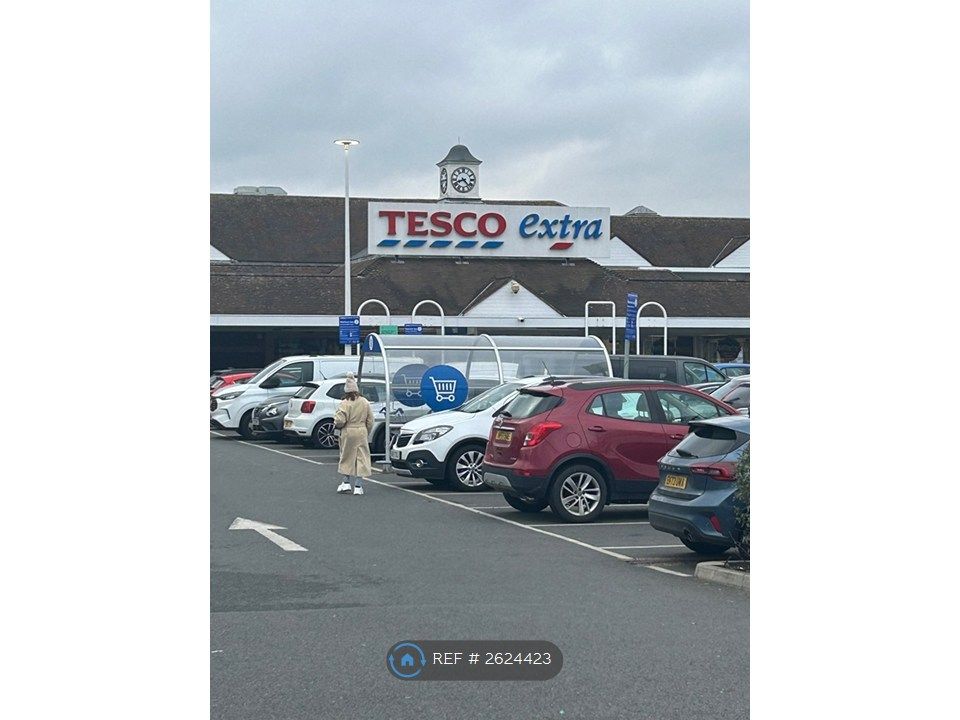 Property photo 2 of 9 Tescos