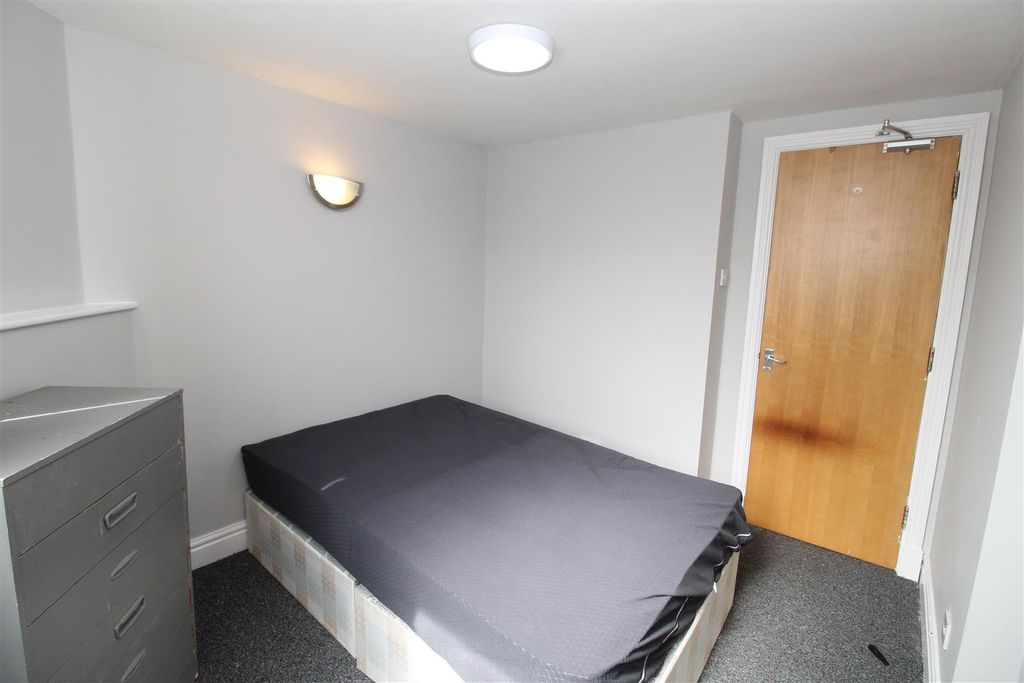 Property photo 3 of 7 Img_2205.Jpg