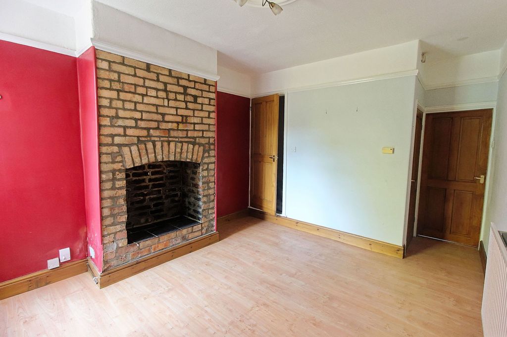 Property photo 3 of 14
