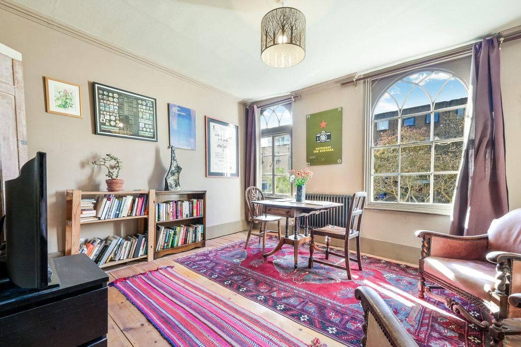 Property photo 3 of 16