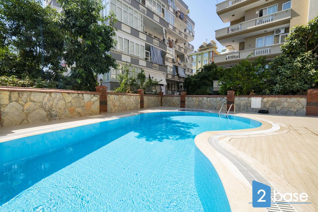 Property photo 3 of 28