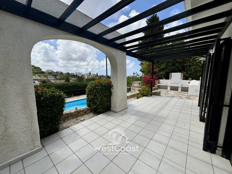 Property photo 3 of 22
