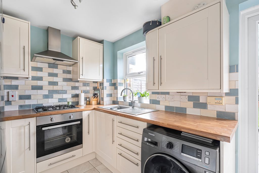 Property photo 3 of 13 Kitchen/Breakfast Room