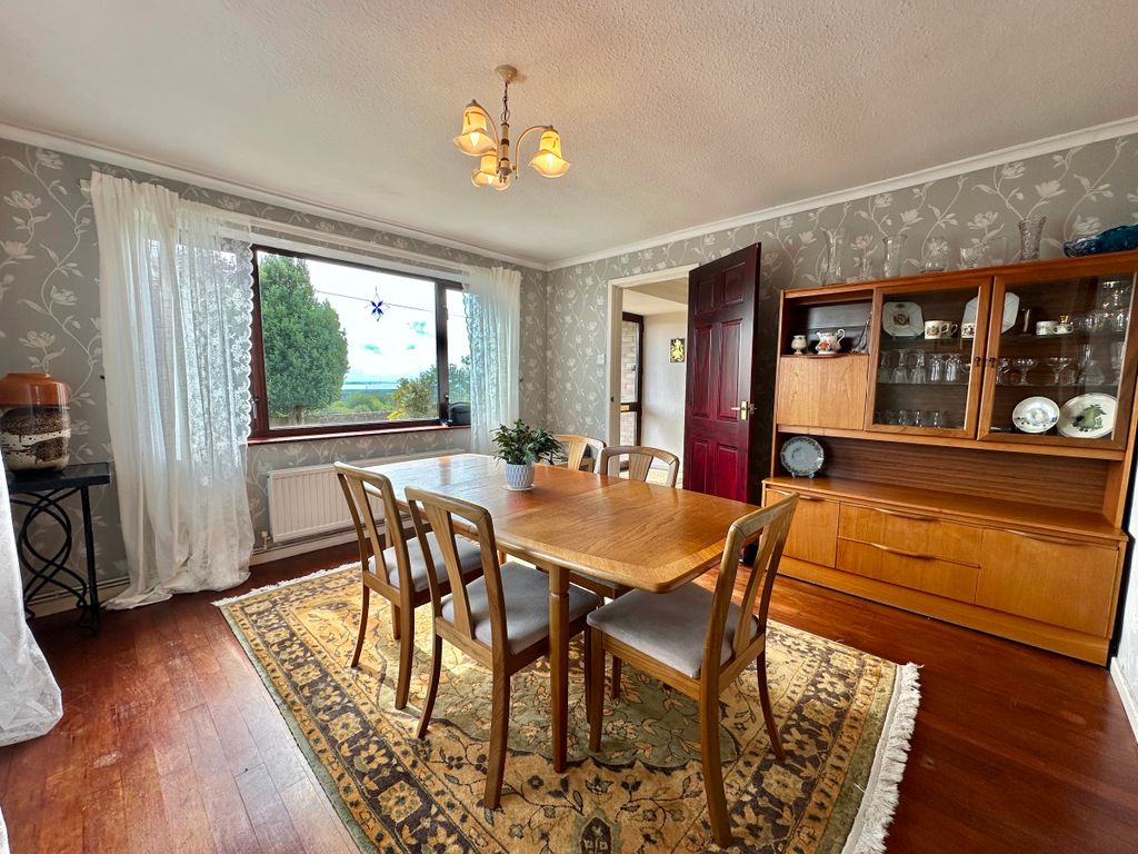 Property photo 3 of 29