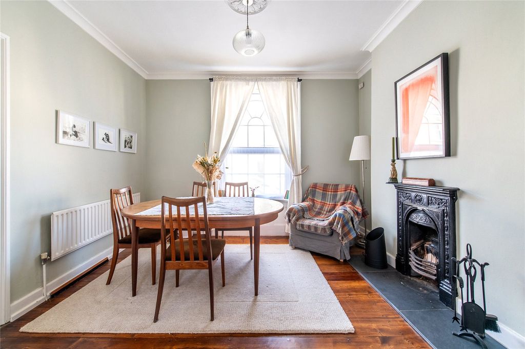 Property photo 2 of 24 Picture No. 20