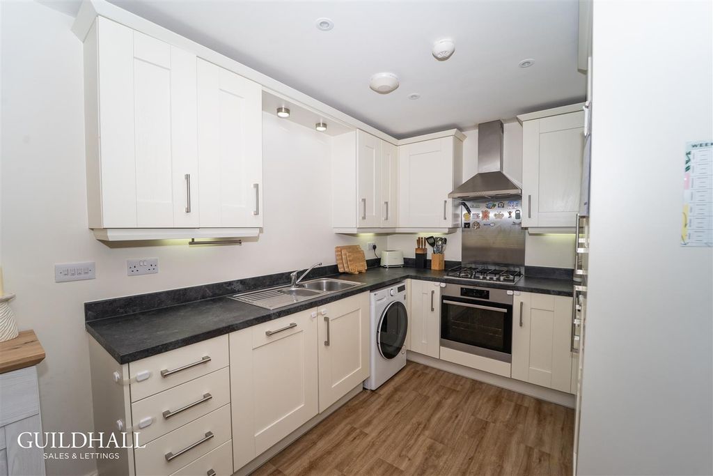 Property photo 2 of 23 16