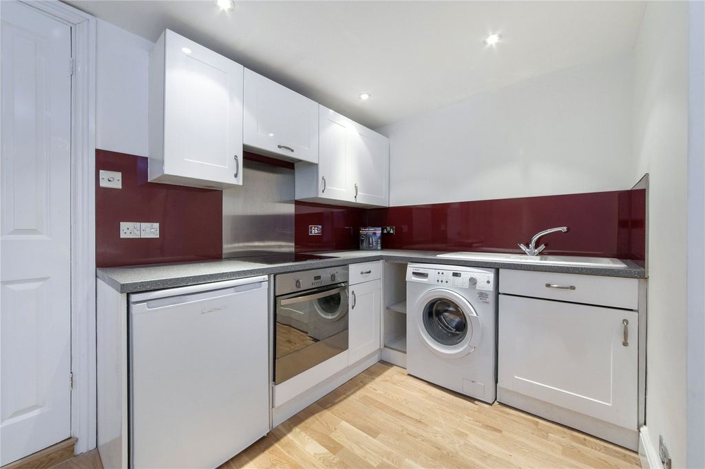 Property photo 3 of 12 Picture No. 40