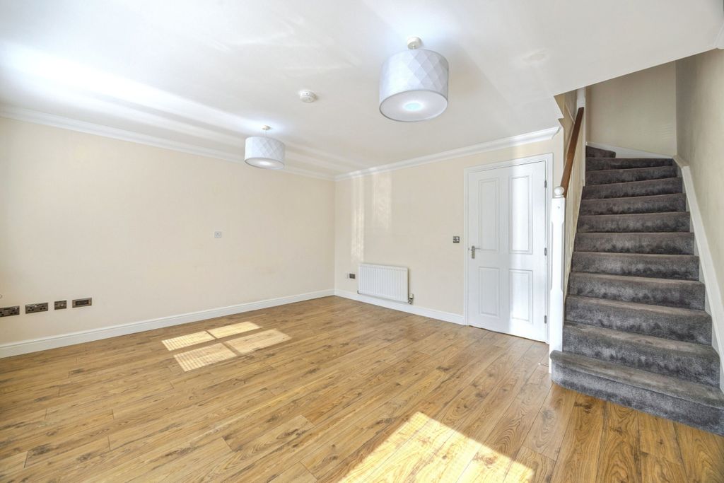 Property photo 3 of 20 D997F245-Be8F-F011-B4Cb-7Ced8d6Ca813