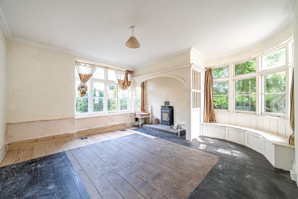 Property photo 3 of 20 Sitting Room