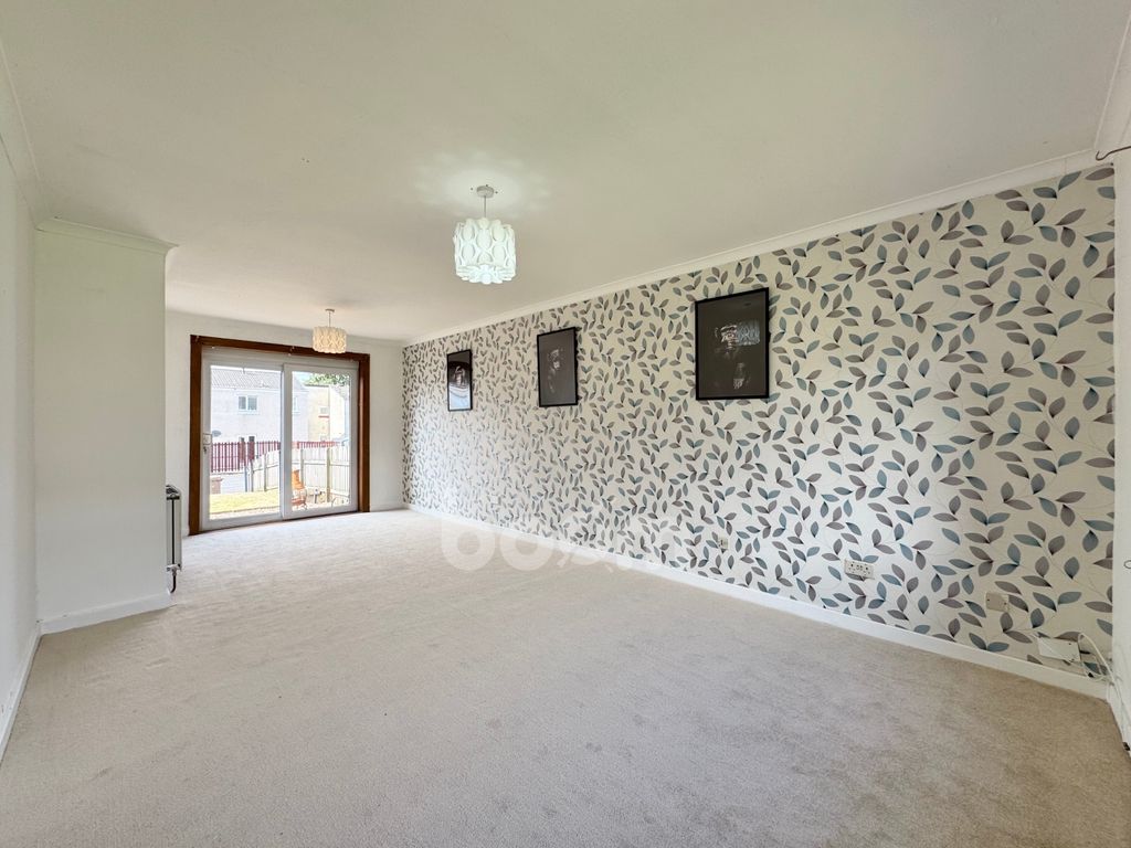 Property photo 3 of 28 Plover Place, Johnstone Lounge Pic