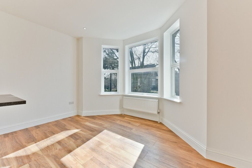 Property photo 2 of 8 6209231