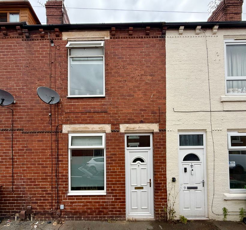 Property photo 1 of 10 External