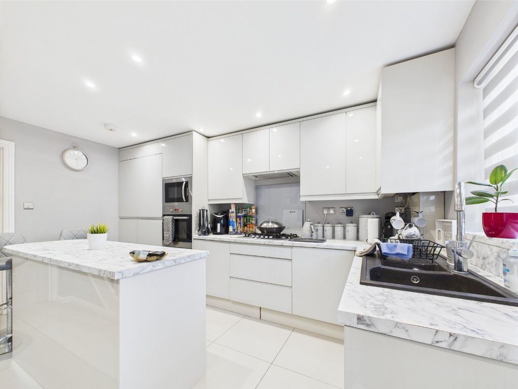 Property photo 1 of 14 4172241