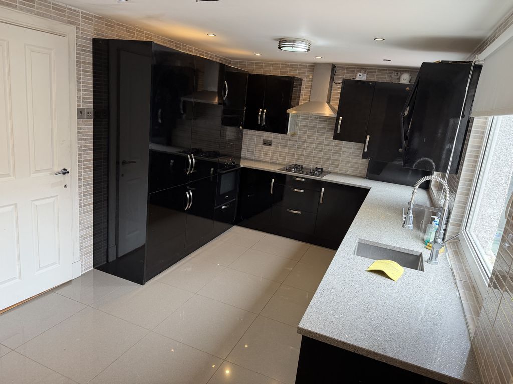 Additional image 4 of 4 bed detached bungalow to rent14 Gilmour Place DD2