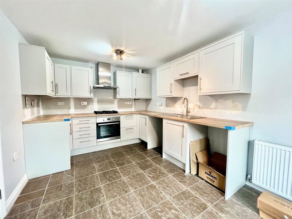 Property photo 2 of 15 Picture No. 04