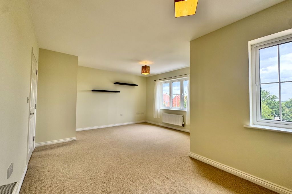 Property photo 3 of 9 Living Room