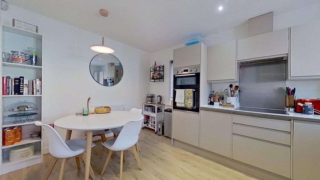 Property photo 3 of 14 12-Parkview-Place-10062025_125143
