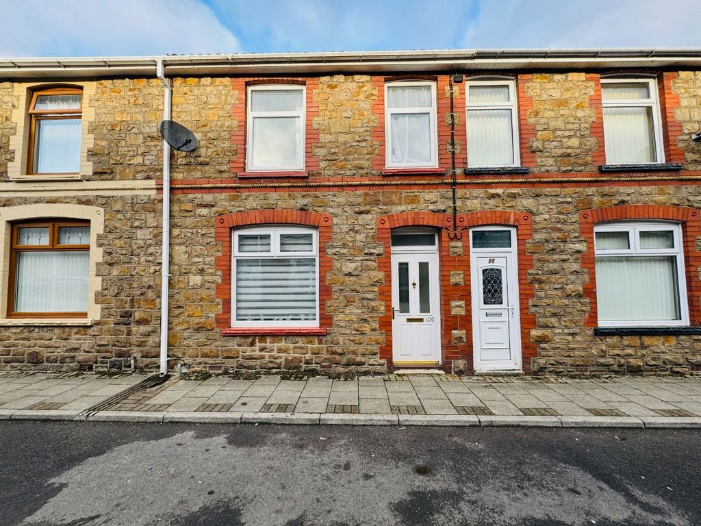 Property photo 1 of 21