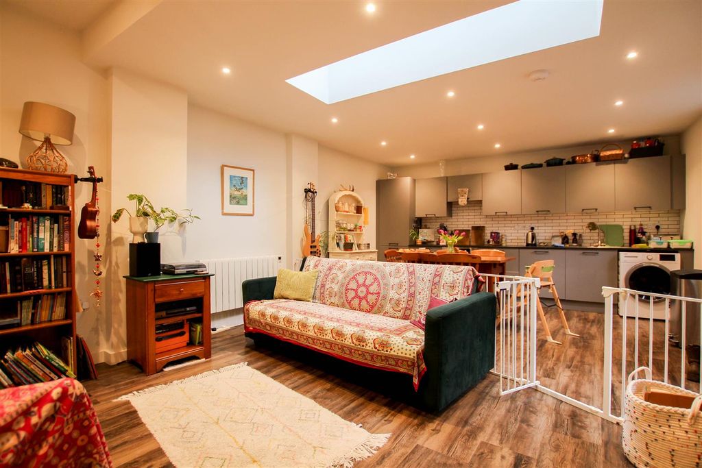 Property photo 1 of 9 Img_9169.Jpg