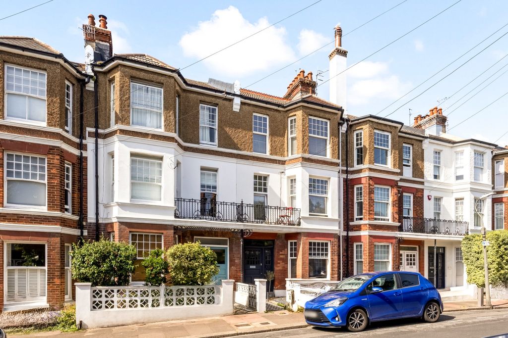 Property photo 1 of 26 5258730