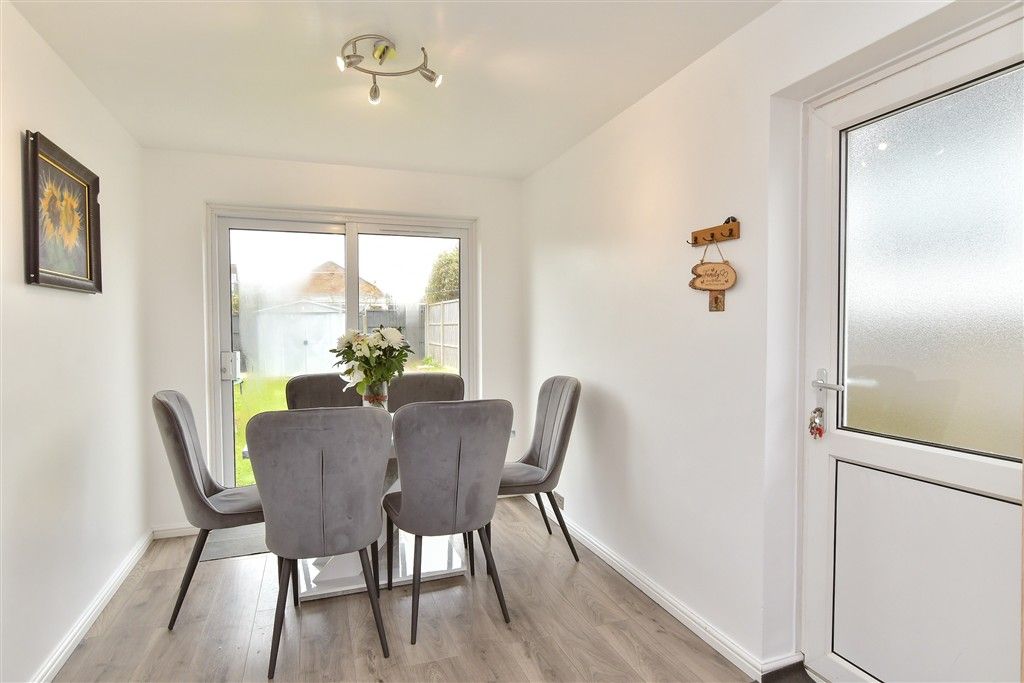 Property photo 3 of 13 Dining Area