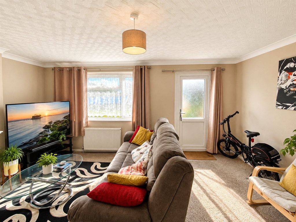 Property photo 2 of 11 Ai Improved Image