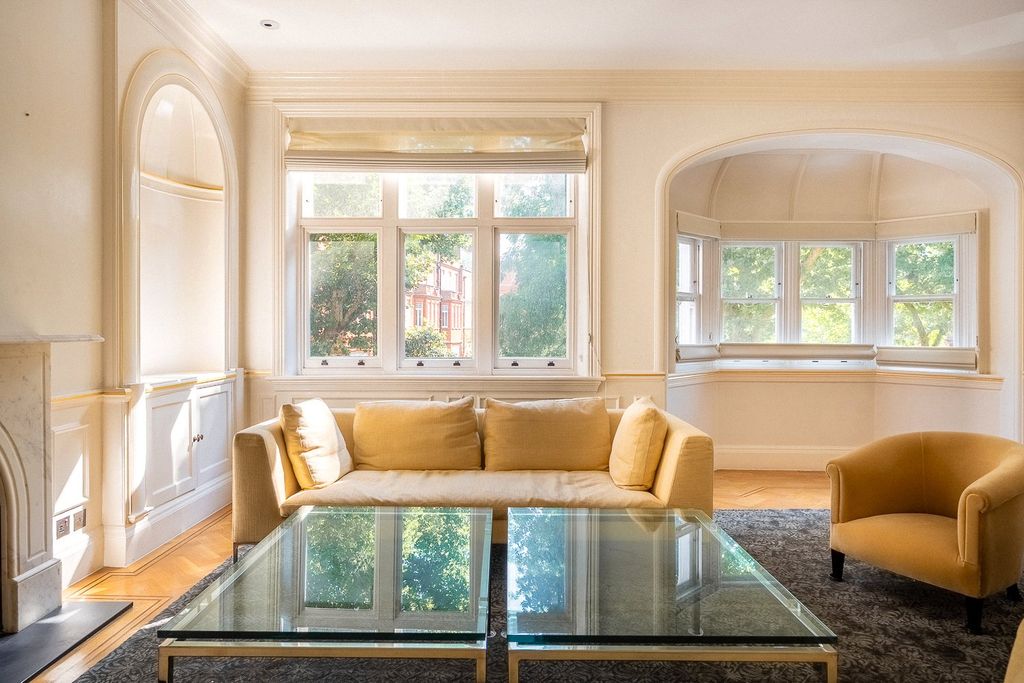 Property photo 1 of 11 Reception