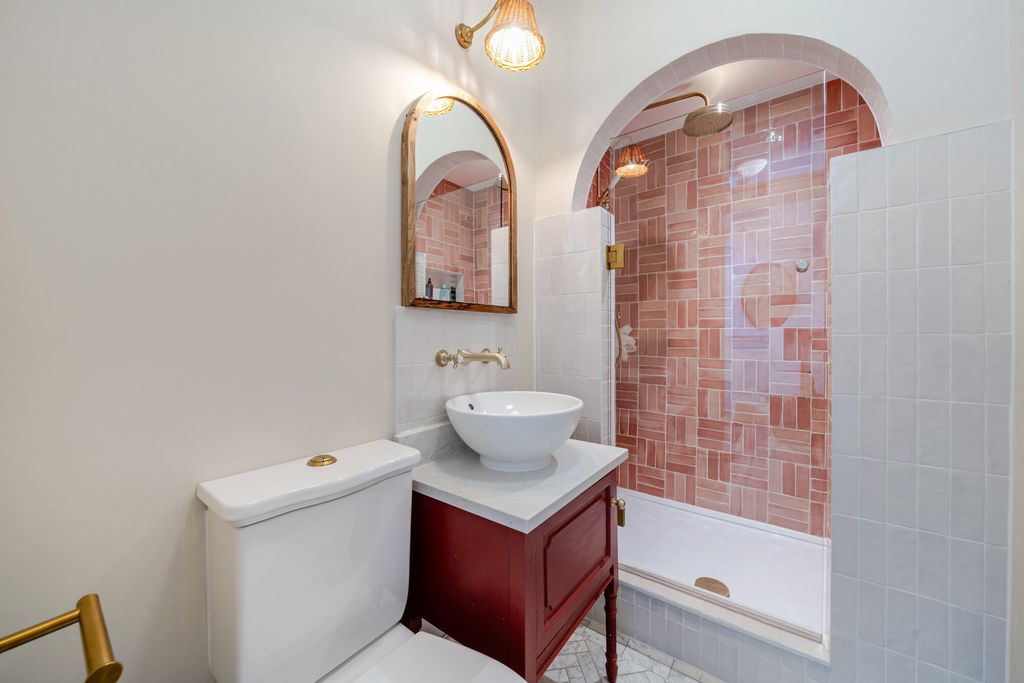 Property photo 2 of 20 23-6A71Cf483115d-...