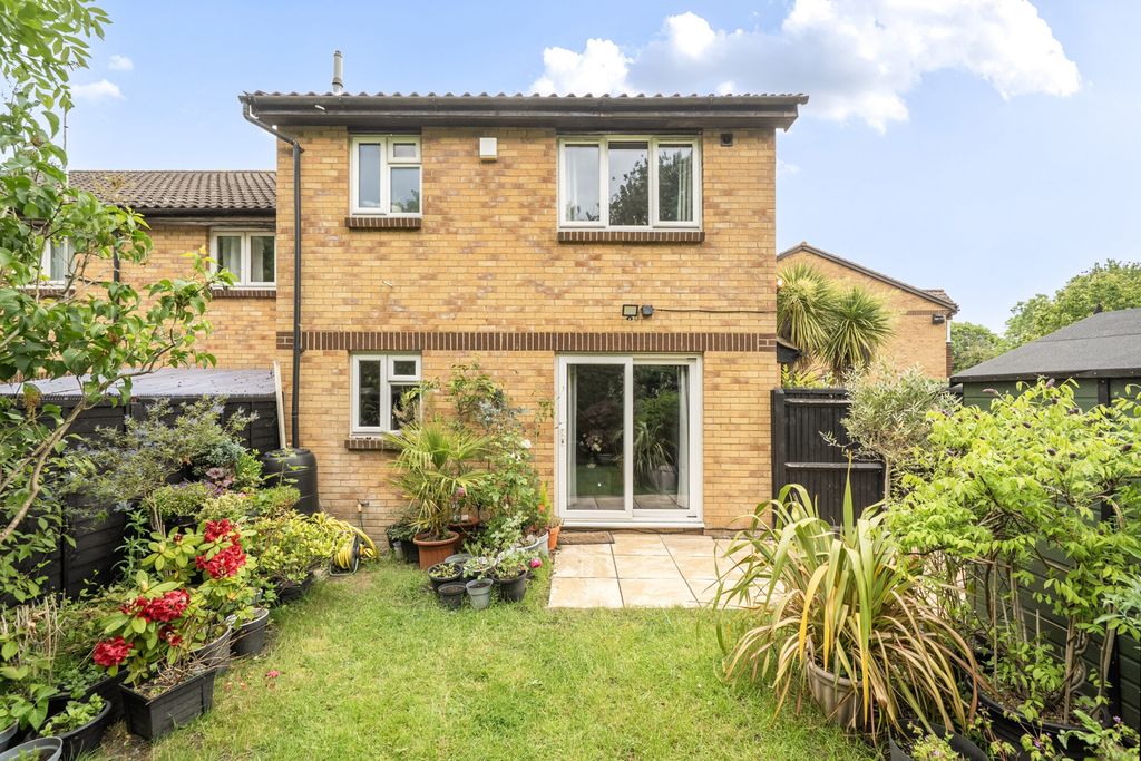 Property photo 1 of 16 1459841-3-6A07007...