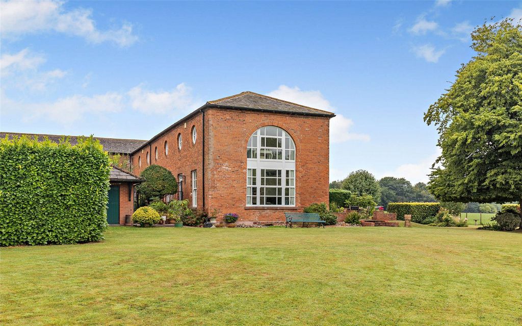 Property photo 1 of 27 The Stables