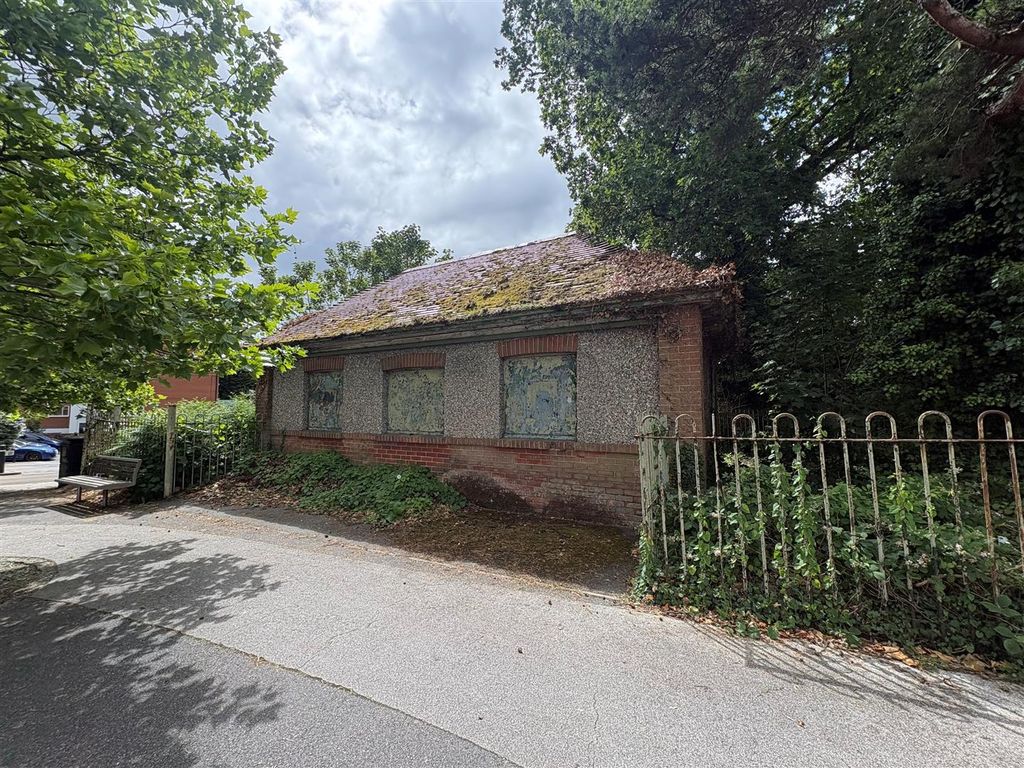 Property photo 1 of 9 1.Jpg