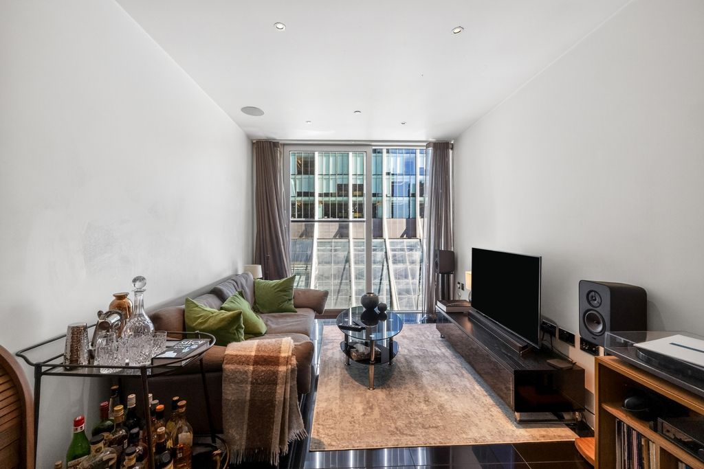 Property photo 1 of 23 Pbox-Img.Jpg