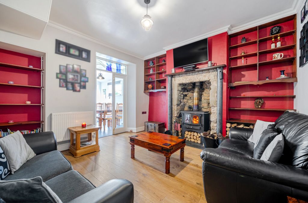 Property photo 2 of 21 1438485-12-69d506...