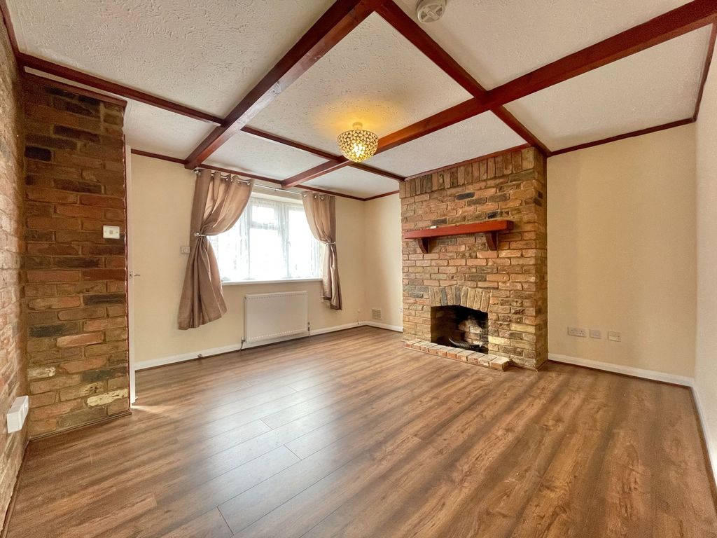Property photo 2 of 21