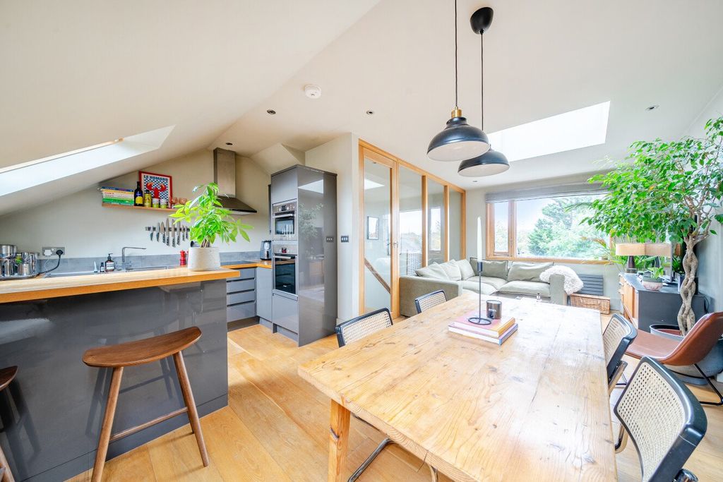 Property photo 2 of 11 Picture No. 08