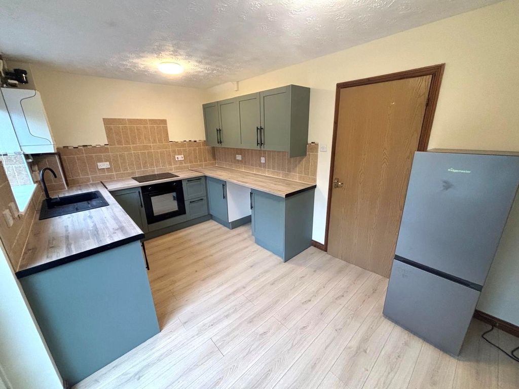 Property photo 2 of 16 Image