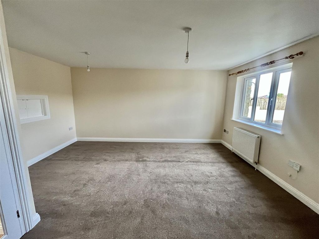 Property photo 2 of 14 20260206_114128094_Ios.Jpg