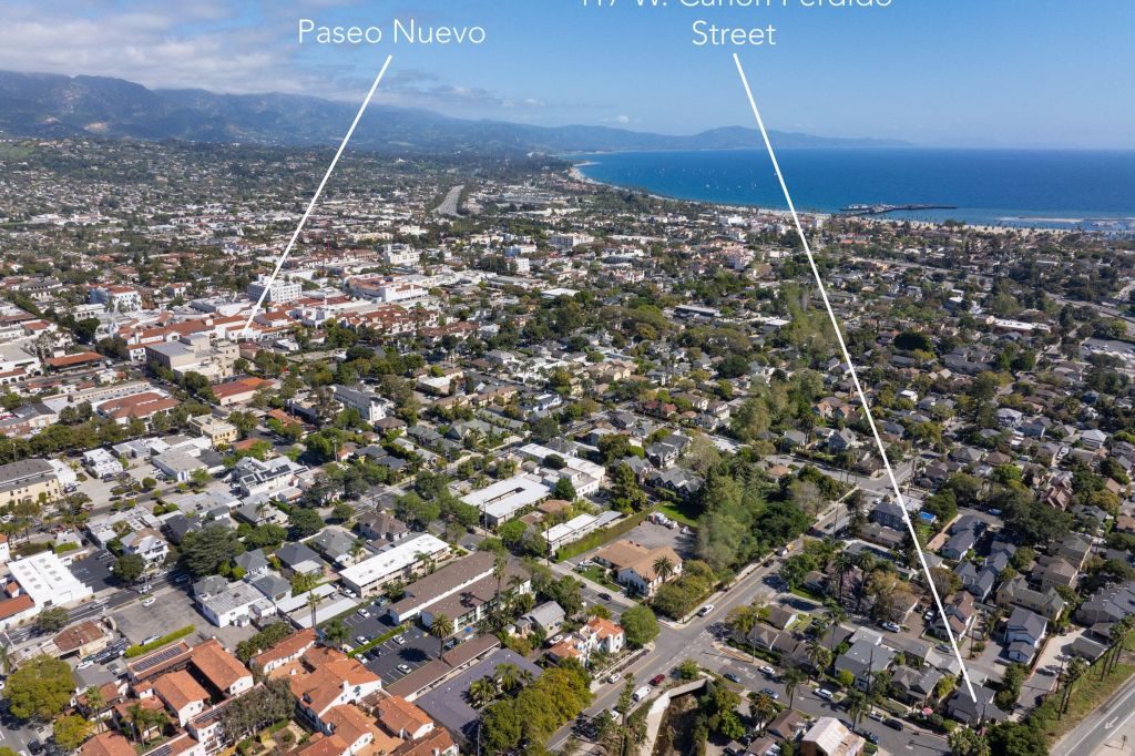 Property photo 3 of 10 <Alttext/>