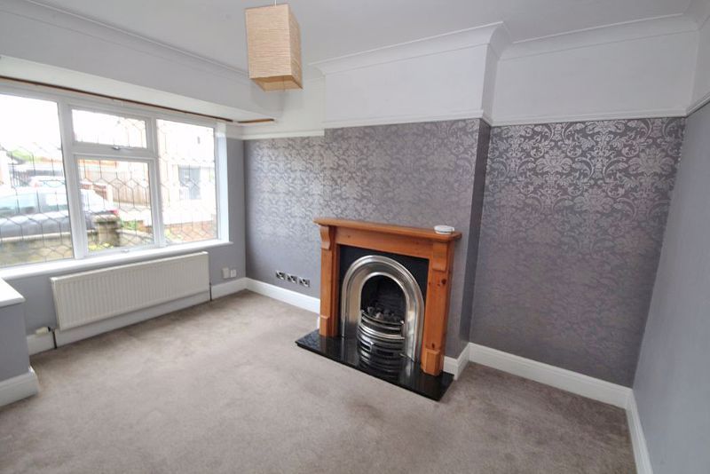 Property photo 2 of 11 Dining Or Living Room