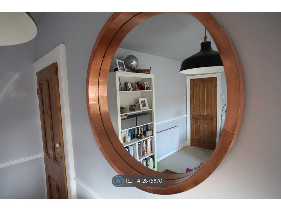 Property photo 3 of 16 Lounge