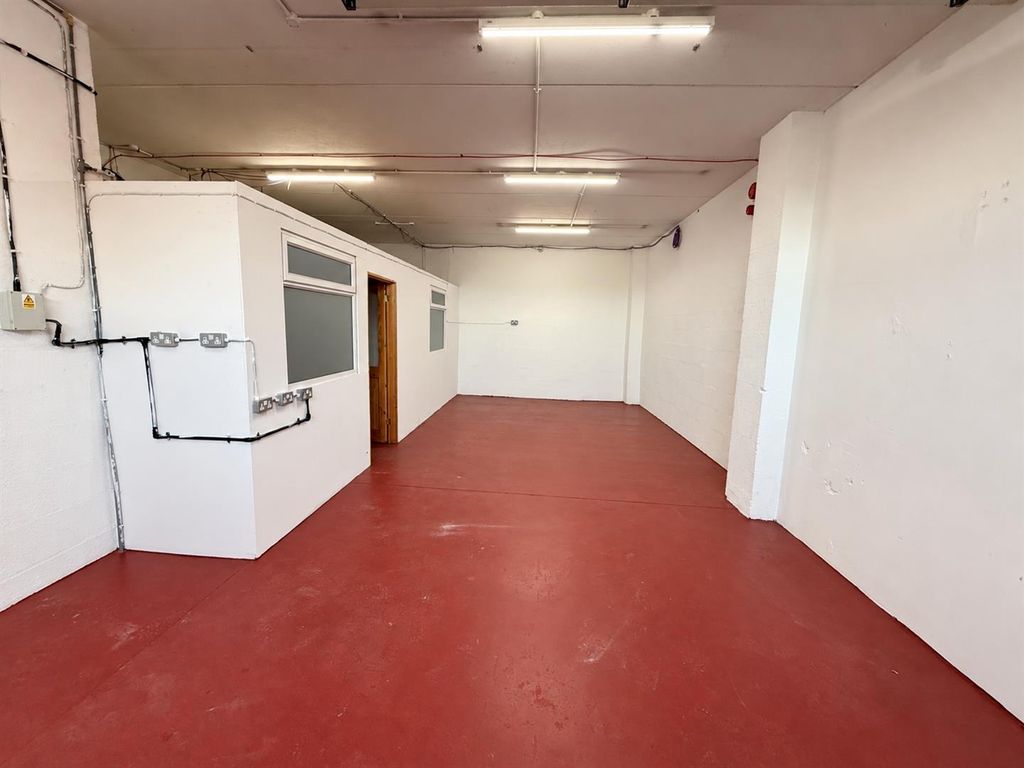 Property photo 3 of 18 10.Jpg