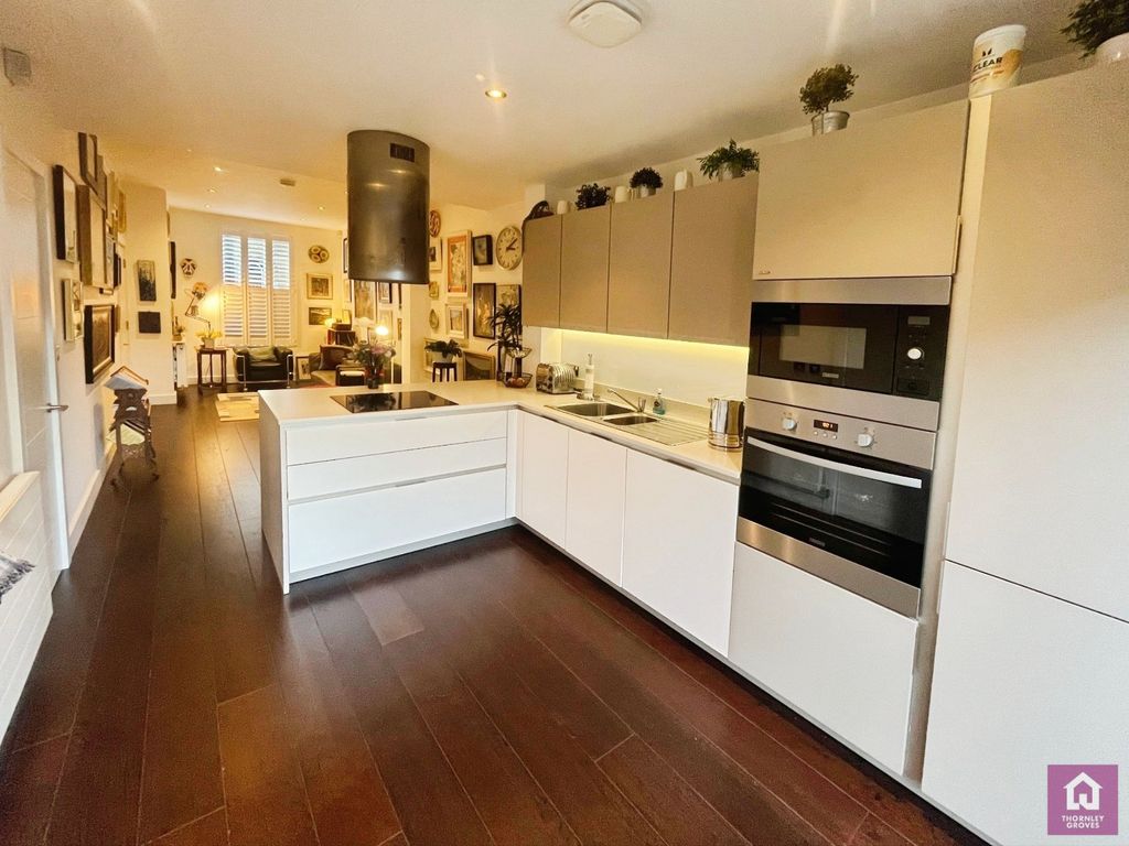 Property photo 3 of 36 Picture No. 11