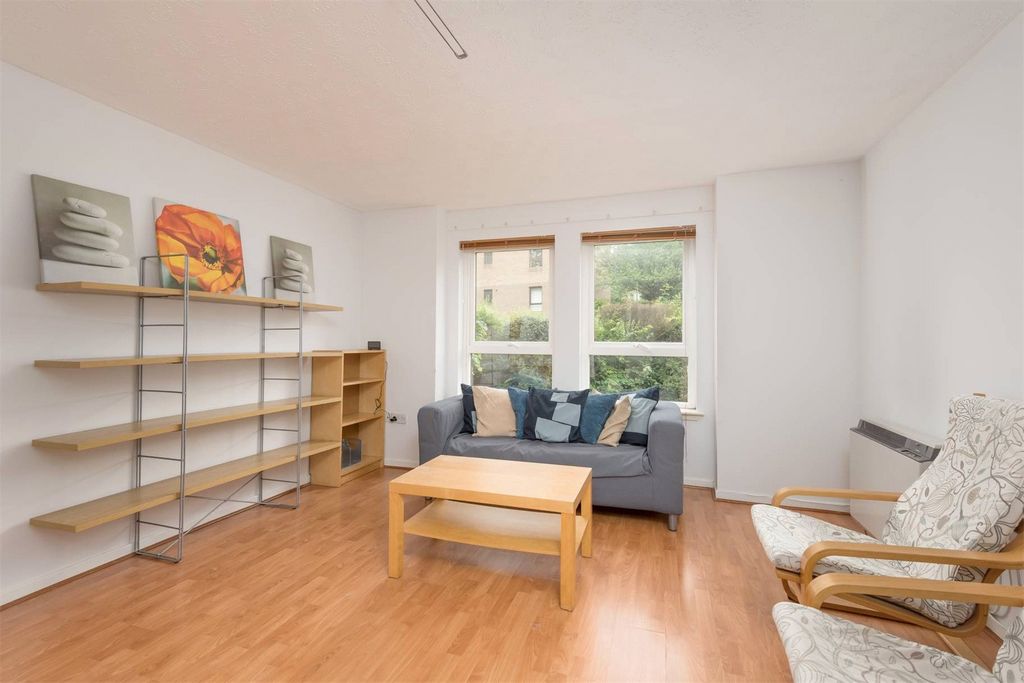 Property photo 2 of 19 Picture No. 06
