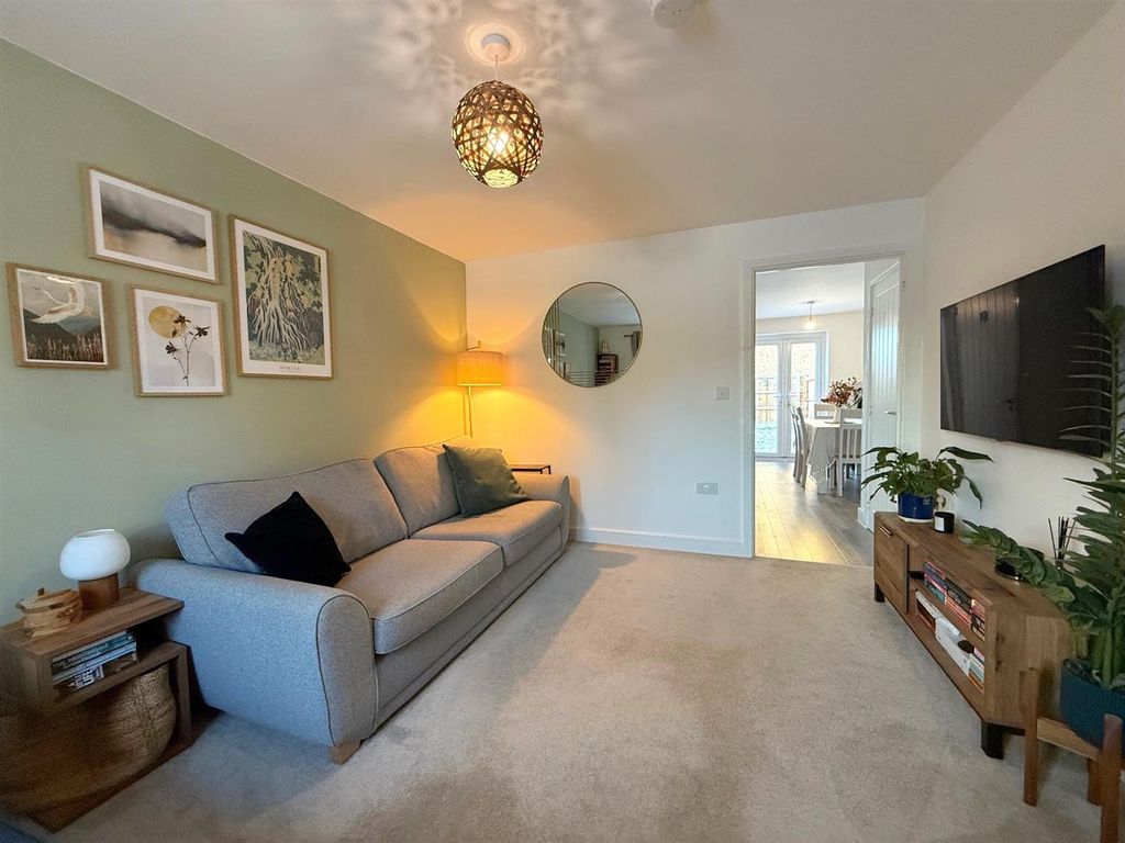 Property photo 3 of 16 5.Jpg